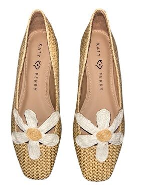 Katy Perry Evie Daisy Flat Shoe Coastal Grandmother Women’s Size 9.5